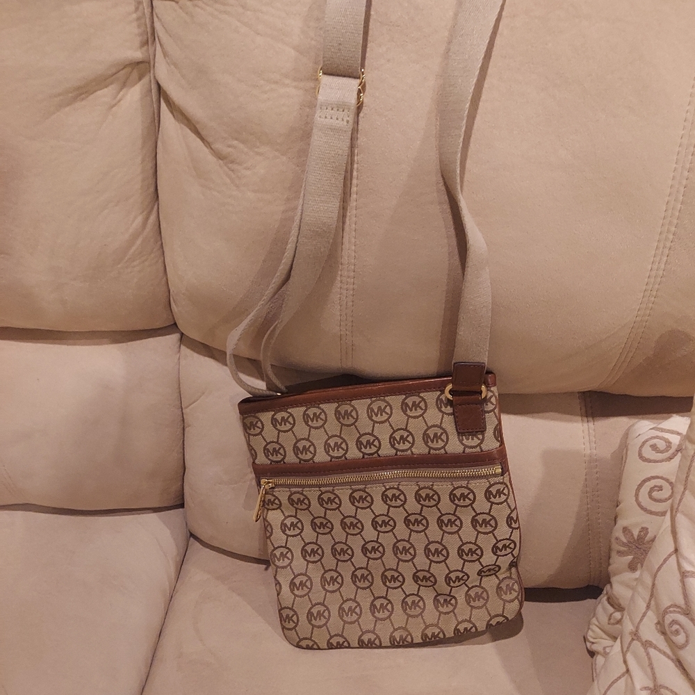Michael kors handbag